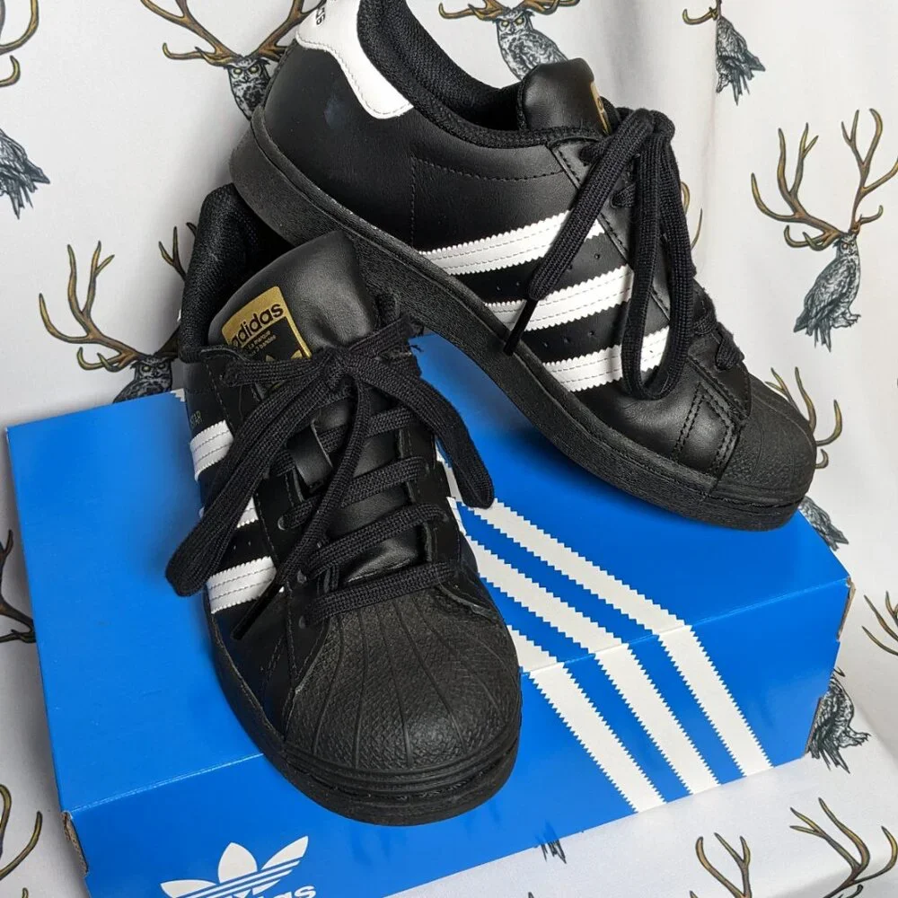Adidas Superstar Athletic Shoes US8 Black/White Trim US Men 5 Women 6.5 - Picture 2 of 10